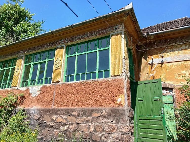 Teren de 4860 mp, în Slatina de Mureș