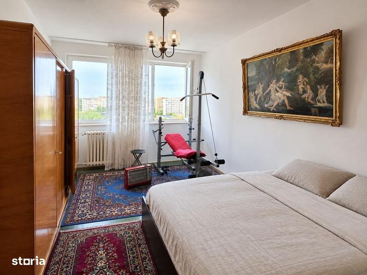 Apartament cu 3 camere în Drumul Taberei