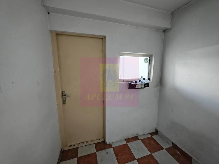 Spațiu comercial, de 60 mp, în 1 Decembrie