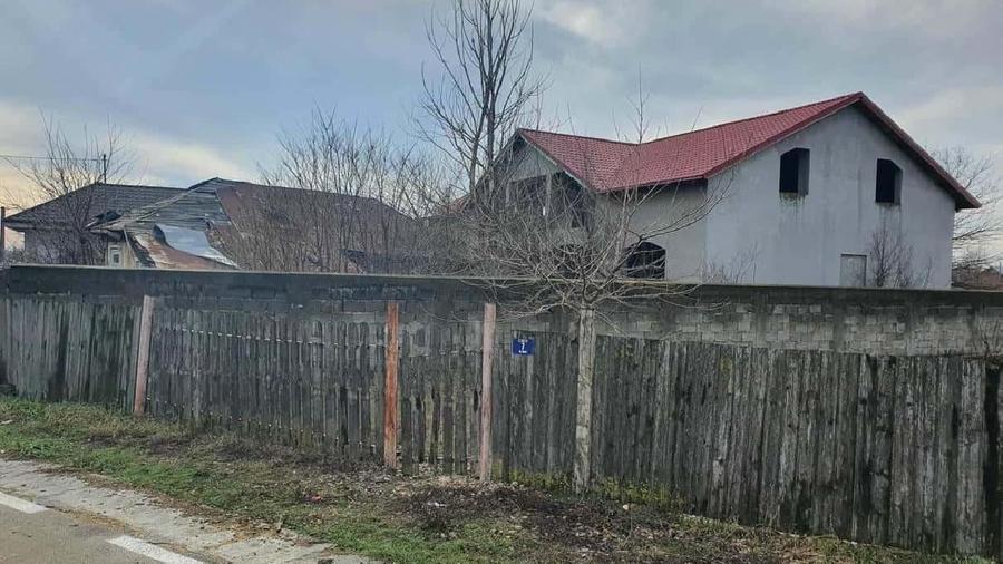 Casă individuală cu 4 camere cu Teren 810 Mp în Suraia