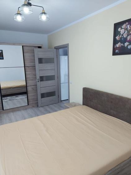 Apartament cu 3 camere decomandat în Florești