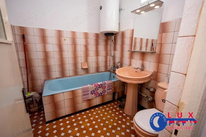 Apartament cu 2 camere decomandat în Babadag