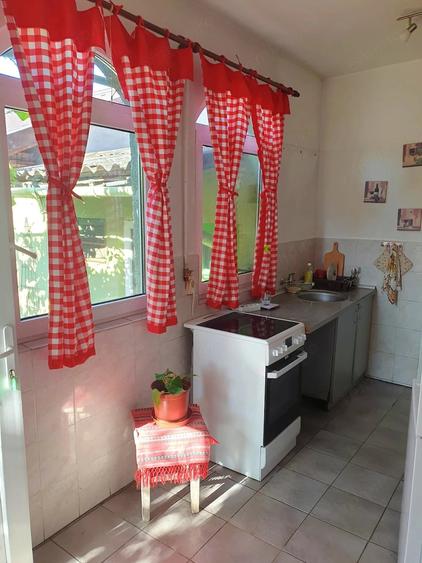 Casă cu 4 camere cu Teren 618 Mp în Semicentral