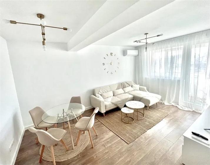 Apartament cu 2 camere decomandat, mobilat în Pipera