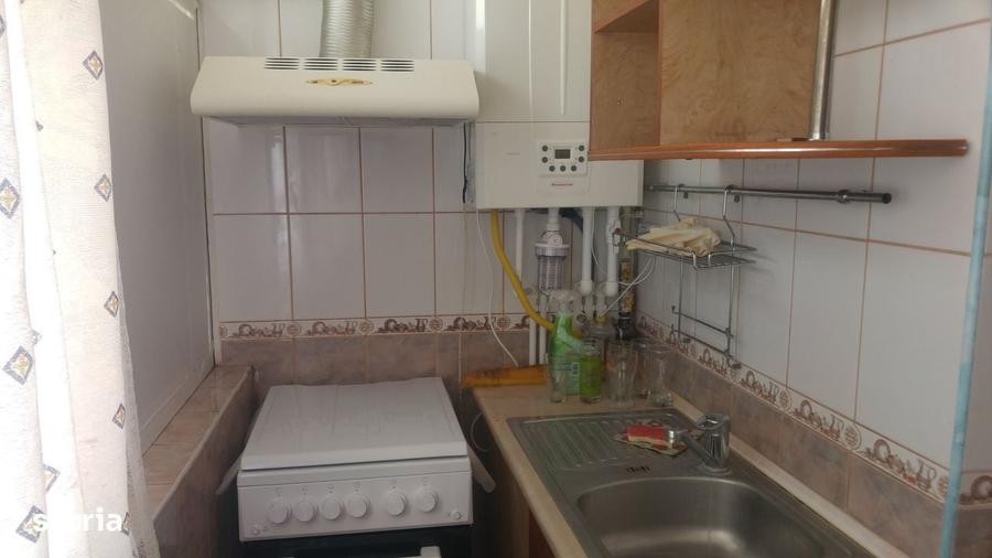 Apartament cu 3 camere decomandat în Unirii Sud