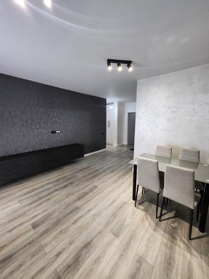 Apartament cu 3 camere semidecomandat, mobilat în Florești — fotografia 2