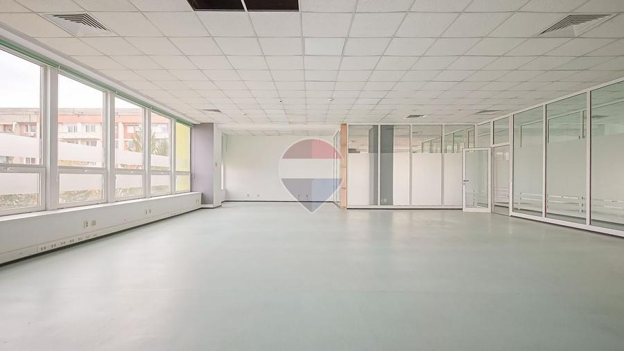 Birou, de 513 mp, în Centrul Civic