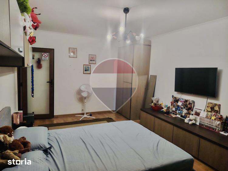 Apartament cu 3 camere în Dragoș Vodă