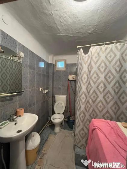 Casă cu 5 camere cu Teren 468 Mp în Central