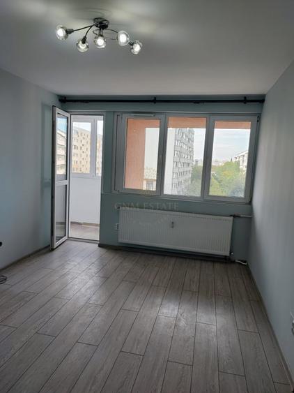 Apartament cu 2 camere semidecomandat în Baba Novac