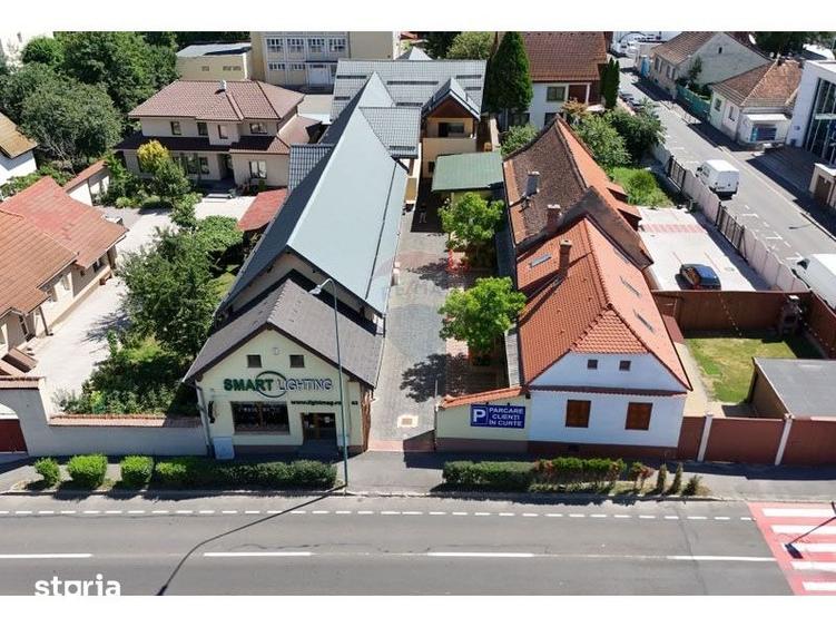 Casă cu Teren 906 Mp în Central