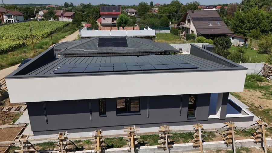 Casă individuală cu 4 camere cu Canalizare în Dragomirești-Vale
