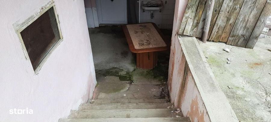 Casă cu 4 camere cu Teren 720 Mp în Poiana Sibiului
