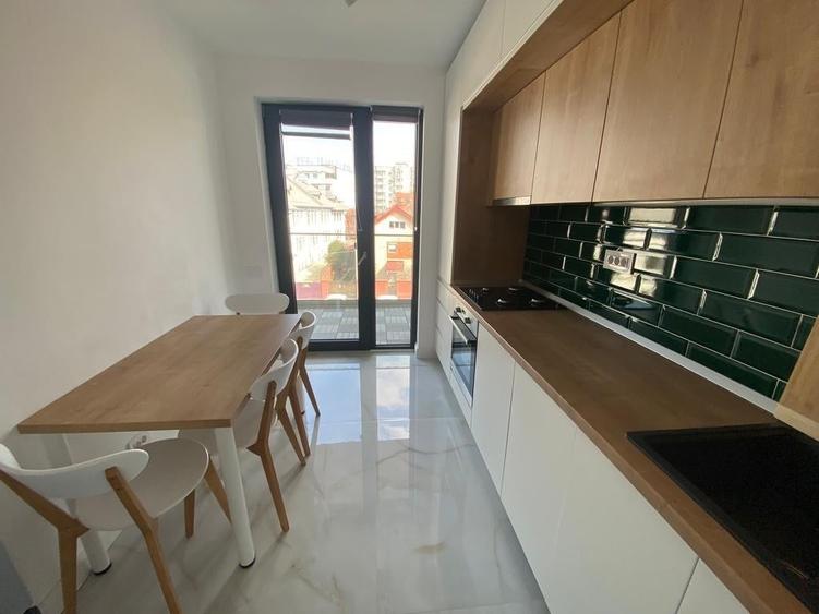 Apartament cu 2 camere decomandat în Timpuri Noi