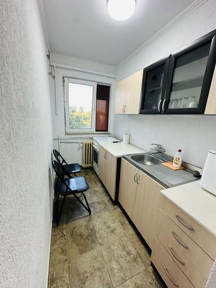 Apartament cu 2 camere decomandat în Vest