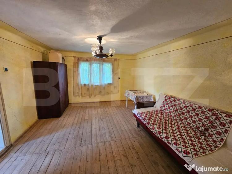 Casă cu 7 camere cu Teren 1855 Mp în Tomuțești
