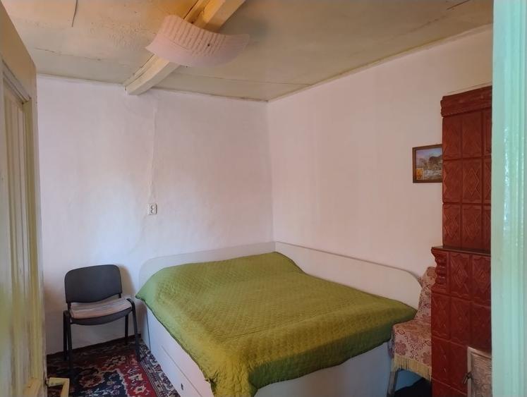Casă cu 5 camere cu Teren 1100 Mp în Central