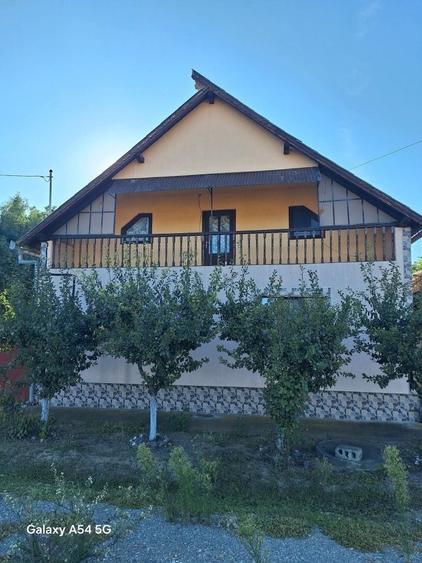 Casă cu 2 camere în Șiria