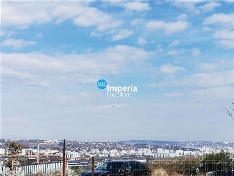Teren Construcții intravilan de 2155 mp, în Hlincea