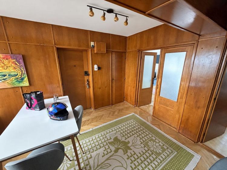 Apartament cu 2 camere decomandat, mobilat în Ultracentral