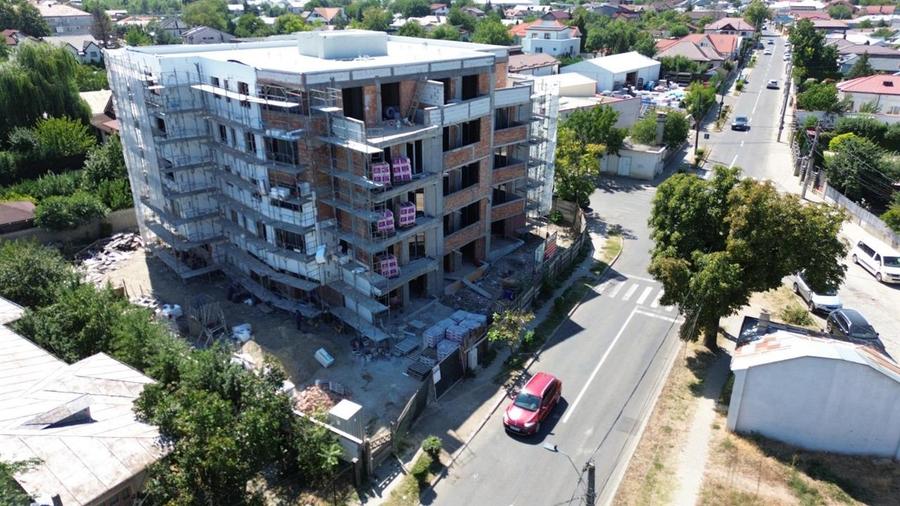 Garsonieră decomandată în Central