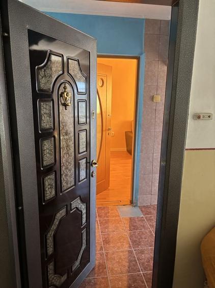 Apartament cu 2 camere decomandat în Exterior Vest