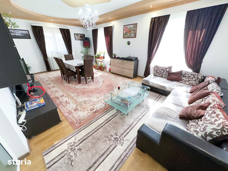 Casă cu 4 camere cu Teren 1226 Mp în Cucerdea