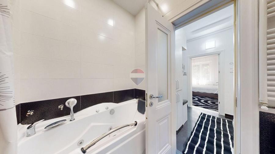 3 camere | Centrul Civic – zona Gării | Parcare privată | Jacuzzi - 4