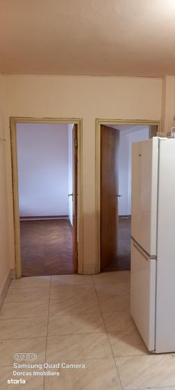Apartament cu 4 camere decomandat în Ultracentral