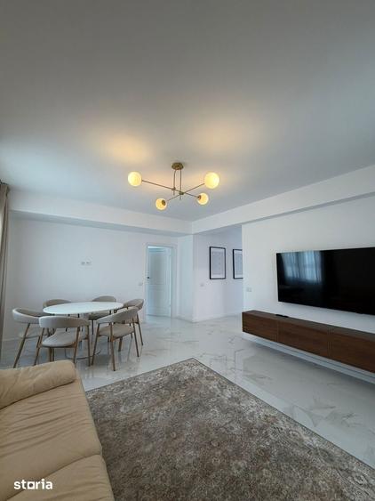 Casă cu 4 camere decomandat cu Teren 450 Mp în Central