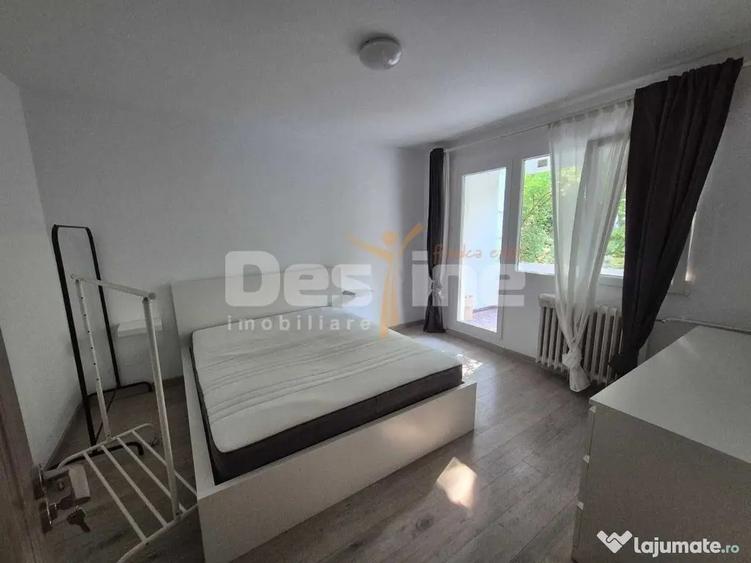 Apartament cu 4 camere decomandat în Lujerului