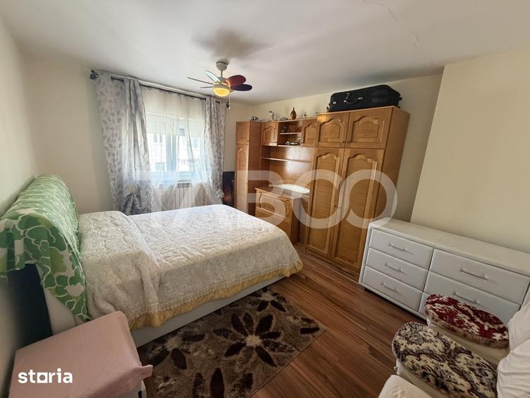 Apartament cu 3 camere decomandat în Central