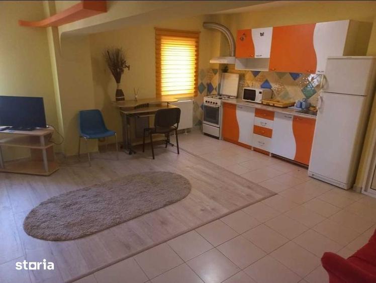 Garsoniera moderna in Trivale, stradal vis a vis de piata complex 2 - 7