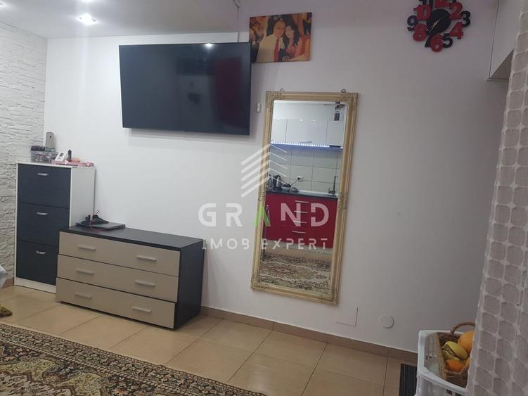 Apartament cu 3 camere semidecomandat, mobilat în Iris