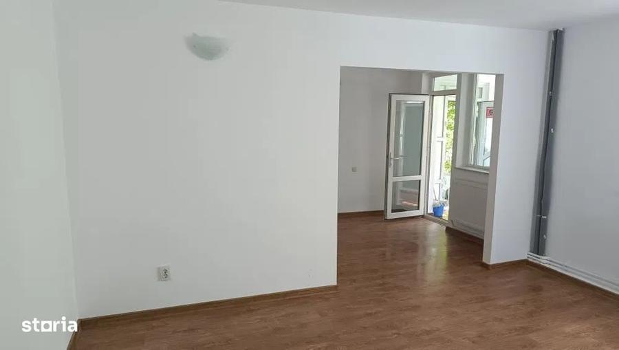 Apartament cu 2 camere semidecomandat în Ultracentral