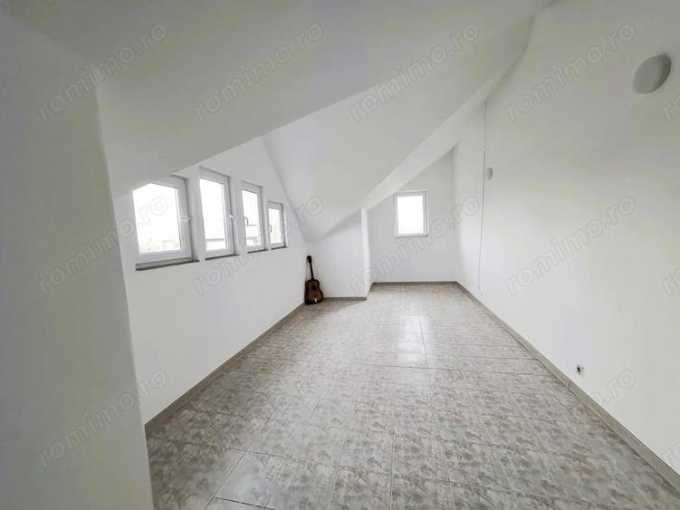 Casă cu 6 camere cu Teren 3150 Mp în Central