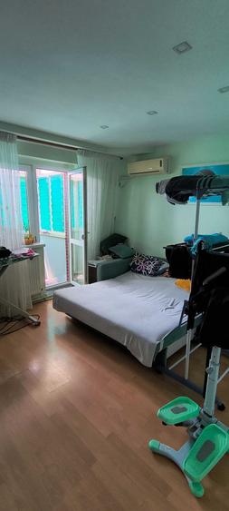 Apartament cu 2 camere decomandat în Berceni