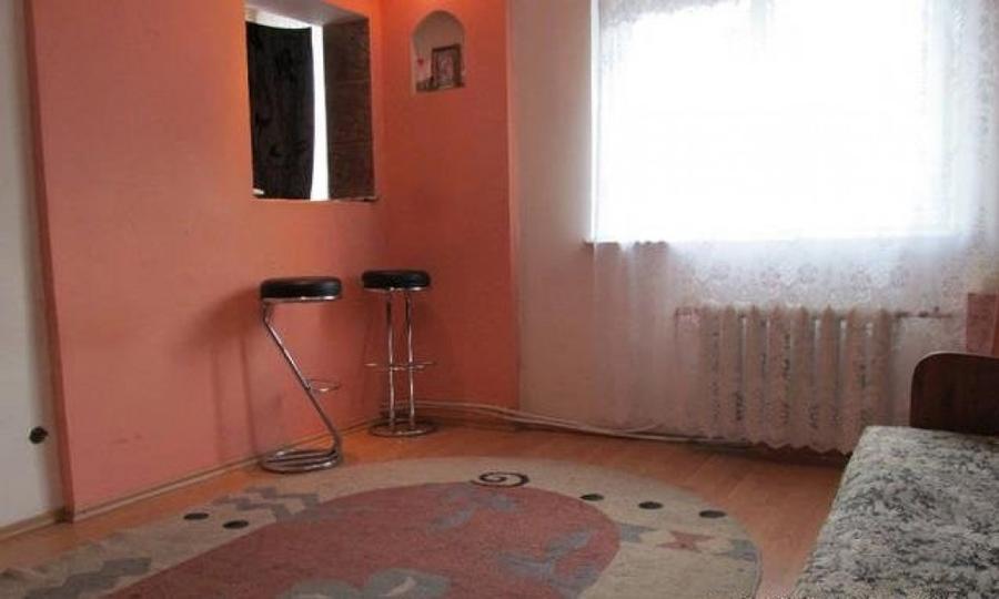 Garsonieră în Lunei