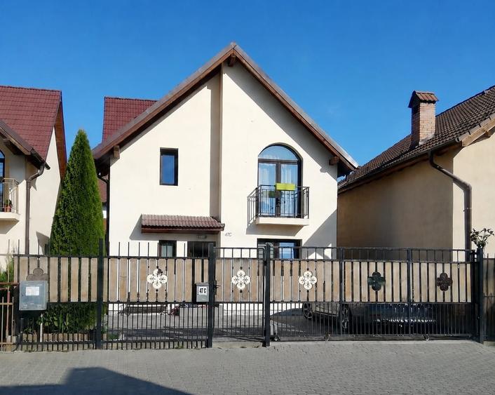 Casă cu 3 camere în Central