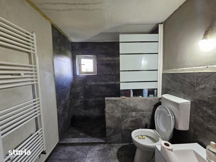 Casă cu 2 camere cu Teren 772 Mp în Aiton