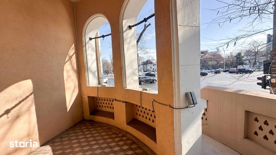Casă cu Teren 370 Mp în Aviatorilor