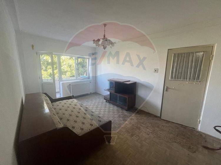 Apartament cu 2 camere semidecomandat în Gară