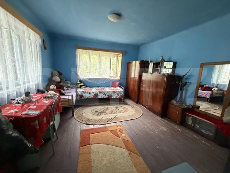 Casă cu 3 camere cu Teren 1000 Mp în Hurez