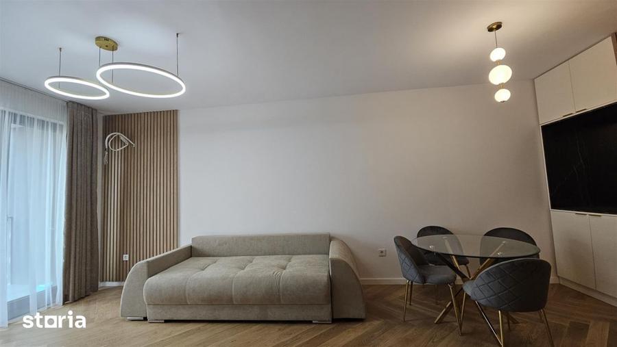Apartament cu 3 camere semidecomandat, mobilat în Plopilor