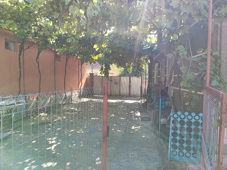 Casă individuală cu 2 camere cu Teren 1400 Mp în Husasău de Tinca
