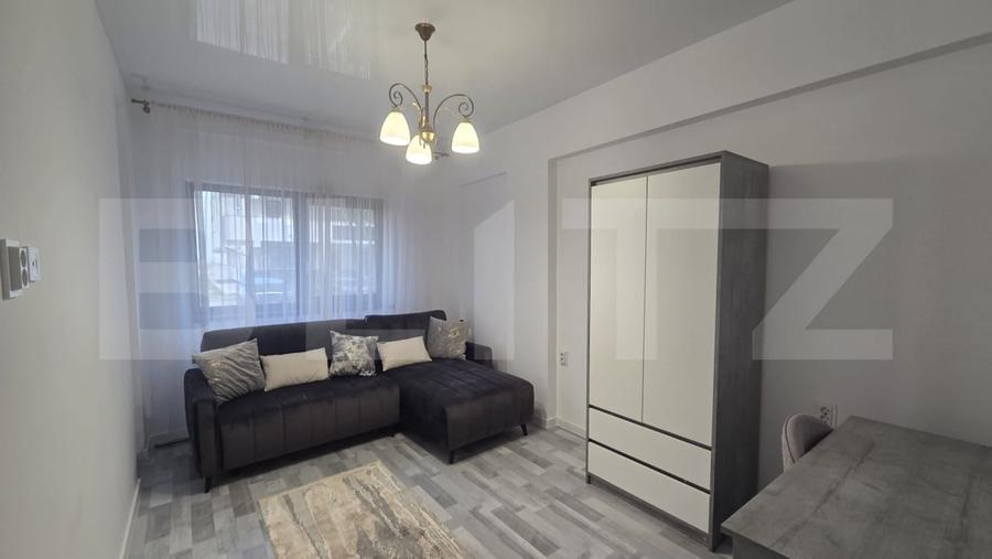Apartament cu 3 camere decomandat, mobilat în Exterior Est