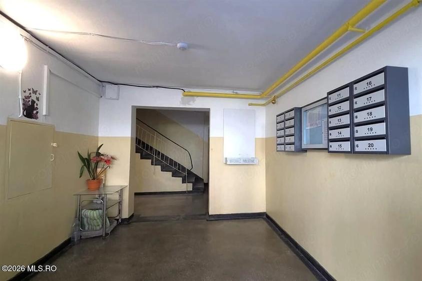 Apartament cu 2 camere decomandat în Poarta 6