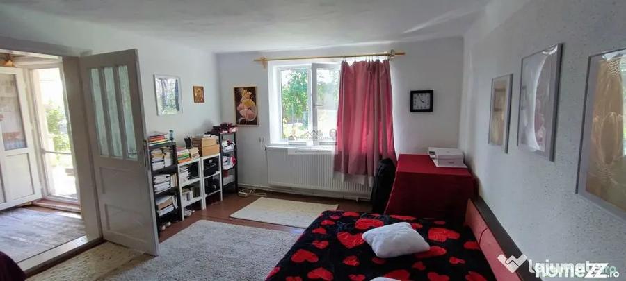 Casă cu 2 camere cu Teren 3811 Mp în Buciumeni