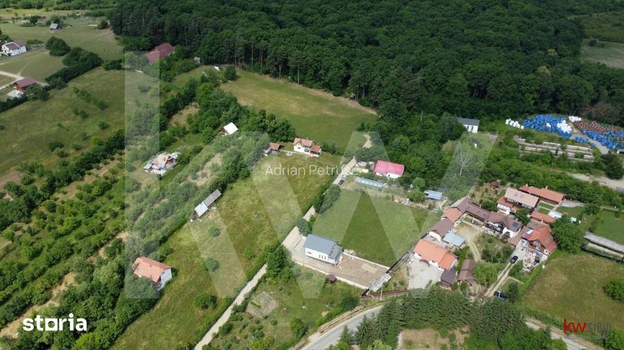 Teren construtie 1000 mp - Tocile, toate utilitatile, vedere panoramic
