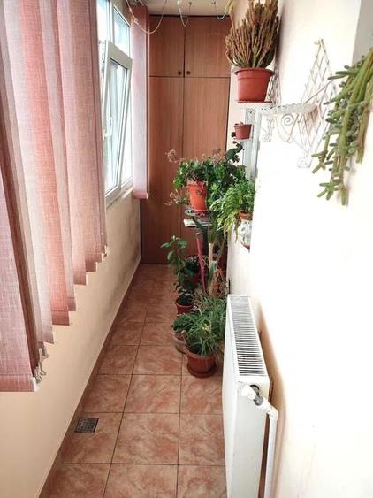 Apartament cu 2 camere decomandat în Radu Negru